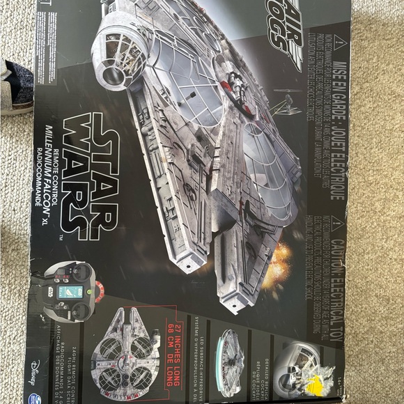 Star Wars Millennium Falcon Drone - White and Red - Picture 5 of 6